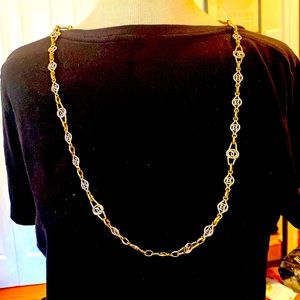 Necklace silver tone vintage